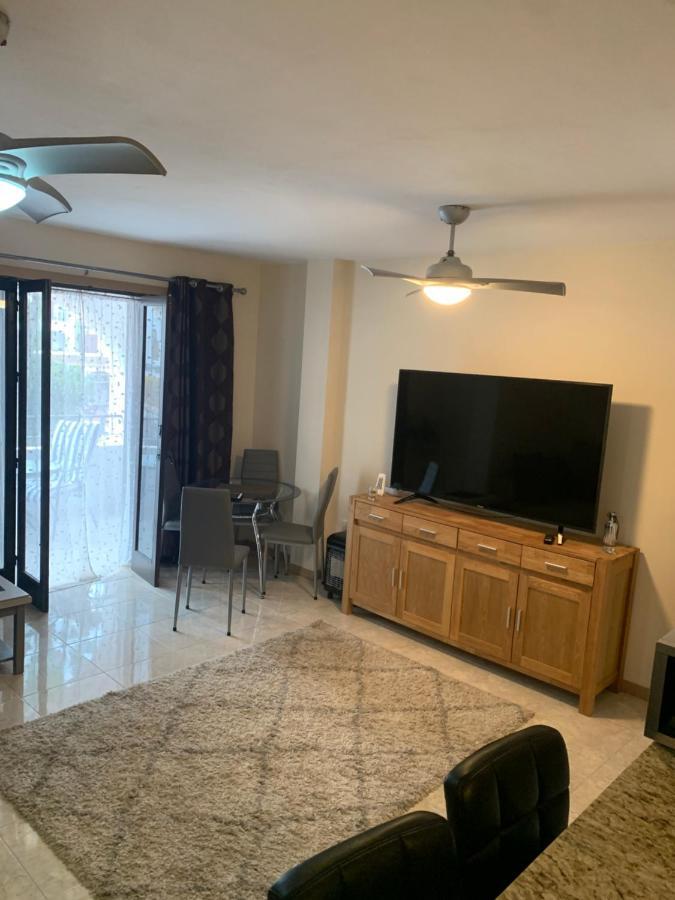 Apartment On The Plaza Alicante Bagian luar foto
